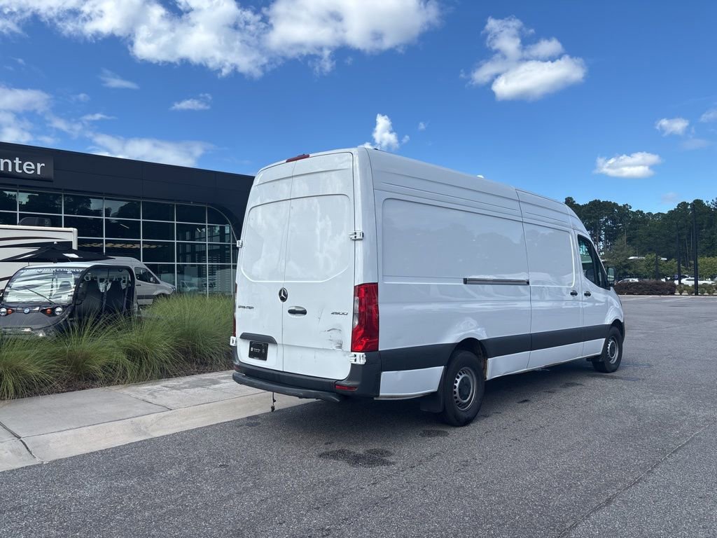 Used 2024 Mercedes-Benz Sprinter 2500 image 3