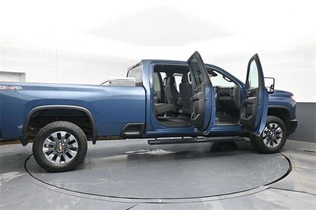 Used 2024 Chevrolet Silverado 2500 Custom w/ Custom Value Package image 48