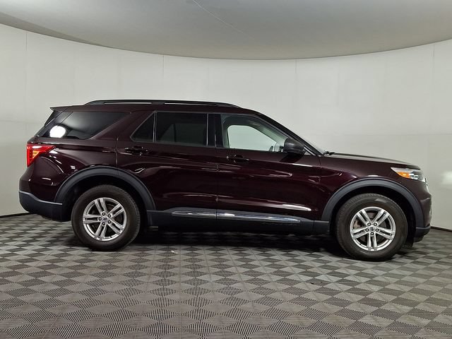 Used 2023 Ford Explorer XLT w/ Class IV Trailer Tow Package AWD/4WD image 10