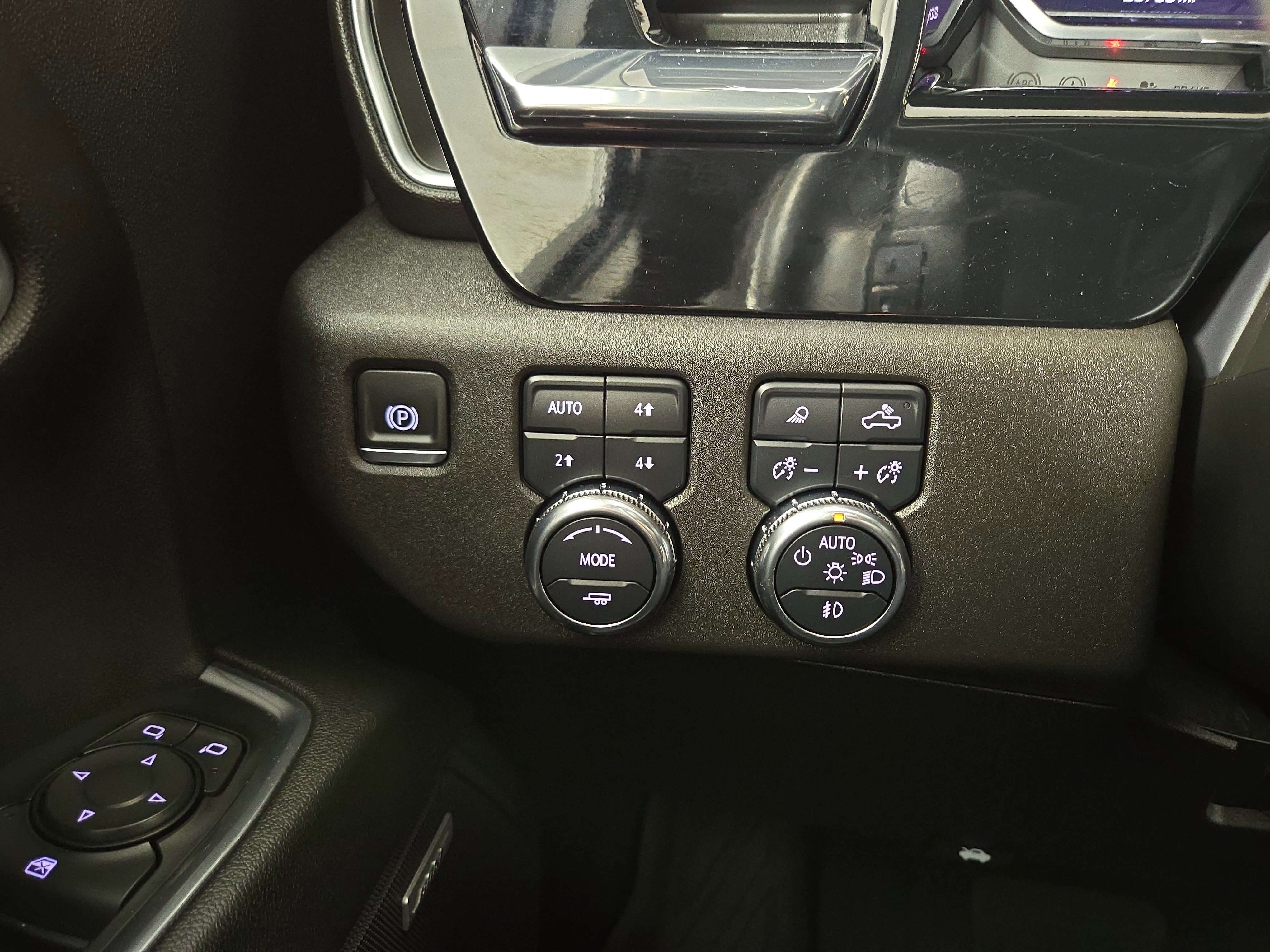 Certified 2024 GMC Sierra 1500 Elevation w/ Elevation Premium Package AWD/4WD image 29
