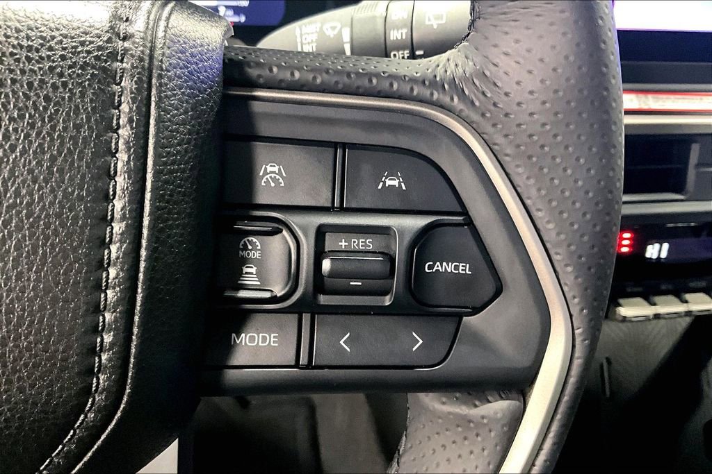 Used 2025 Toyota 4Runner TRD Off-Road image 24