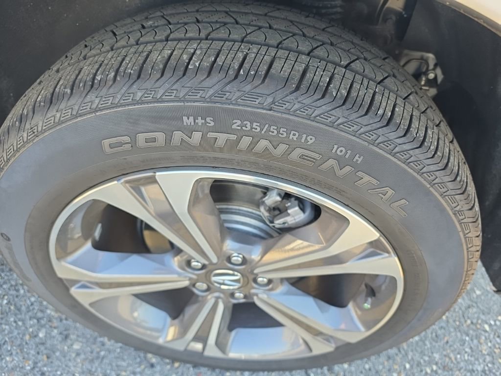 Used 2025 Acura RDX w/ Technology Package image 11