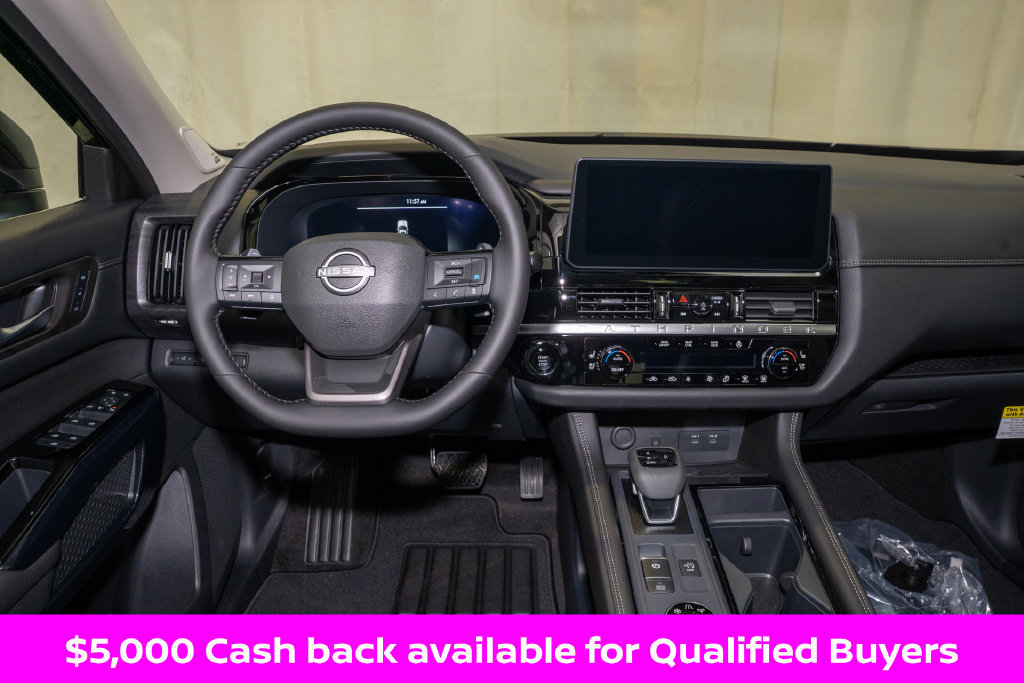 New 2026 Nissan Pathfinder Platinum AWD/4WD image 8