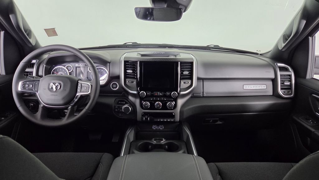 New 2026 RAM 1500 4x4 Crew Cab image 31