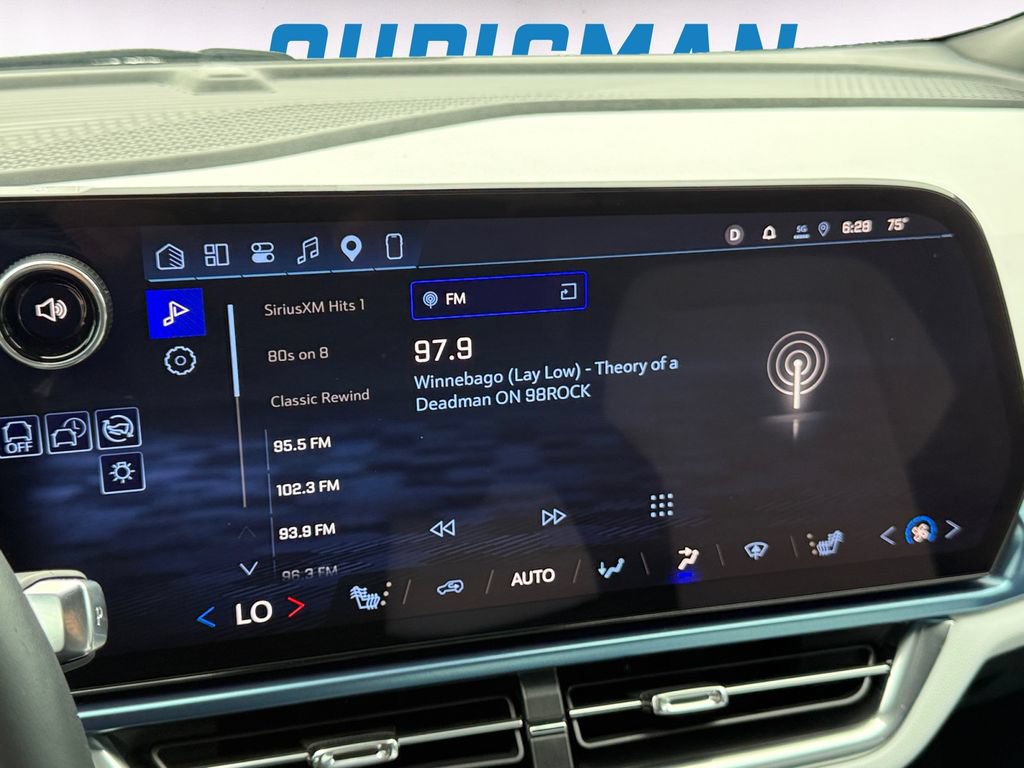New 2026 Chevrolet Equinox EV LT AWD/4WD image 14