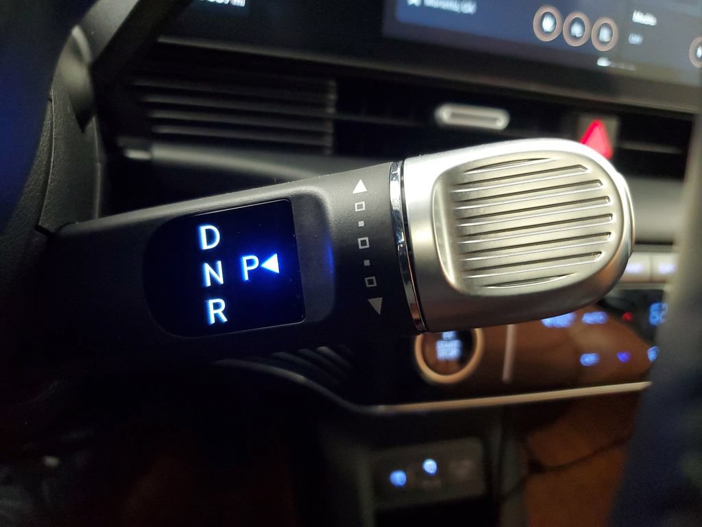 Used 2025 Hyundai Ioniq 5 SE RWD image 30