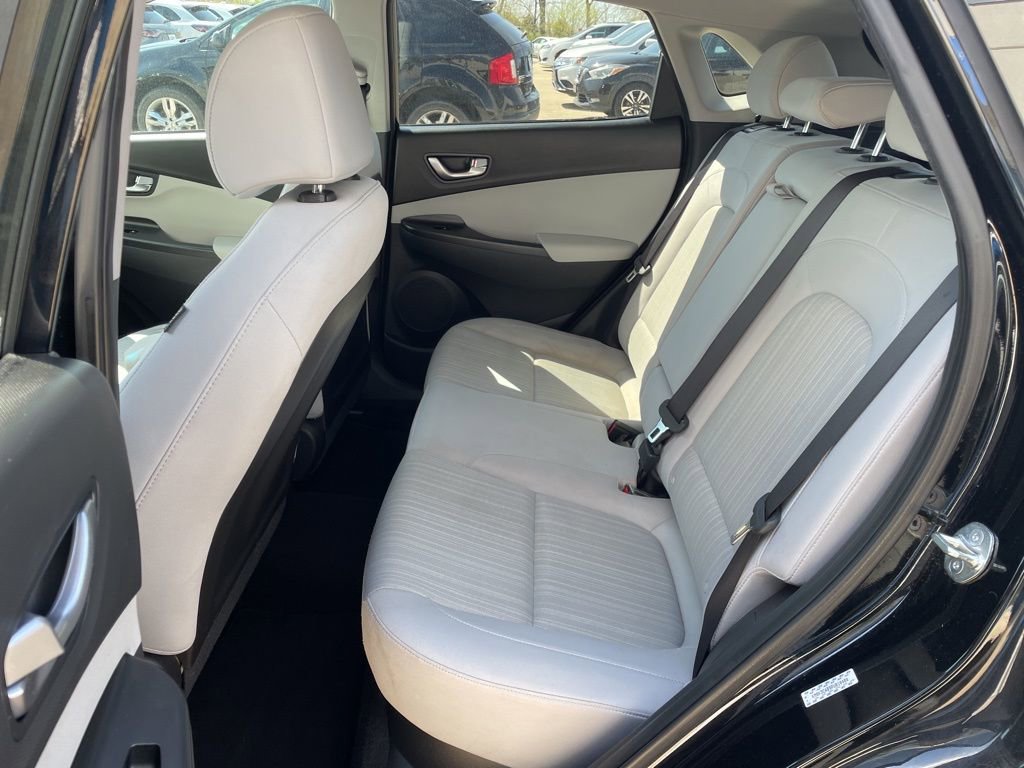 Used 2023 Hyundai Kona SEL w/ Convenience Package AWD/4WD image 11