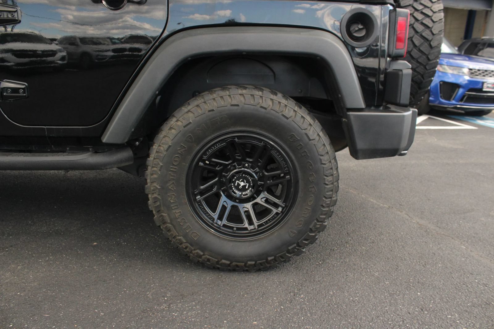 Used 2017 Jeep Wrangler Unlimited Sport w/ Quick Order Package 24S AWD/4WD image 4