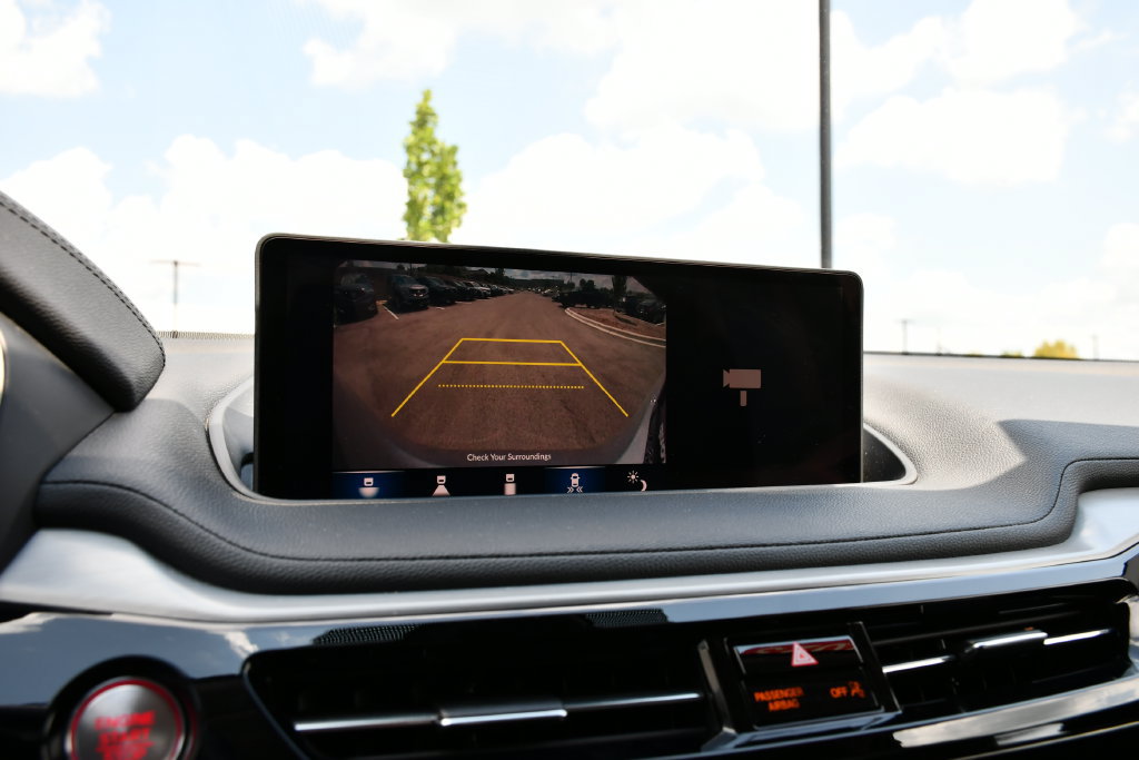 Used 2023 Acura MDX FWD image 19