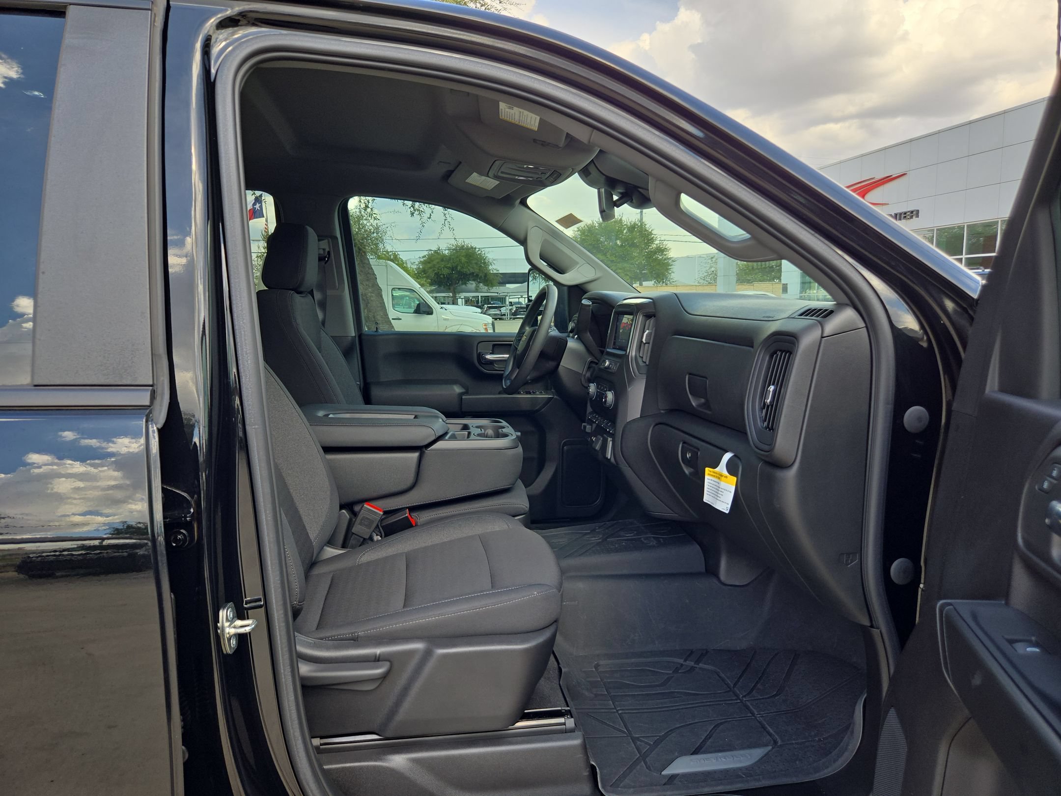 Certified 2024 Chevrolet Silverado 2500 Custom w/ Custom Value Package AWD/4WD image 23