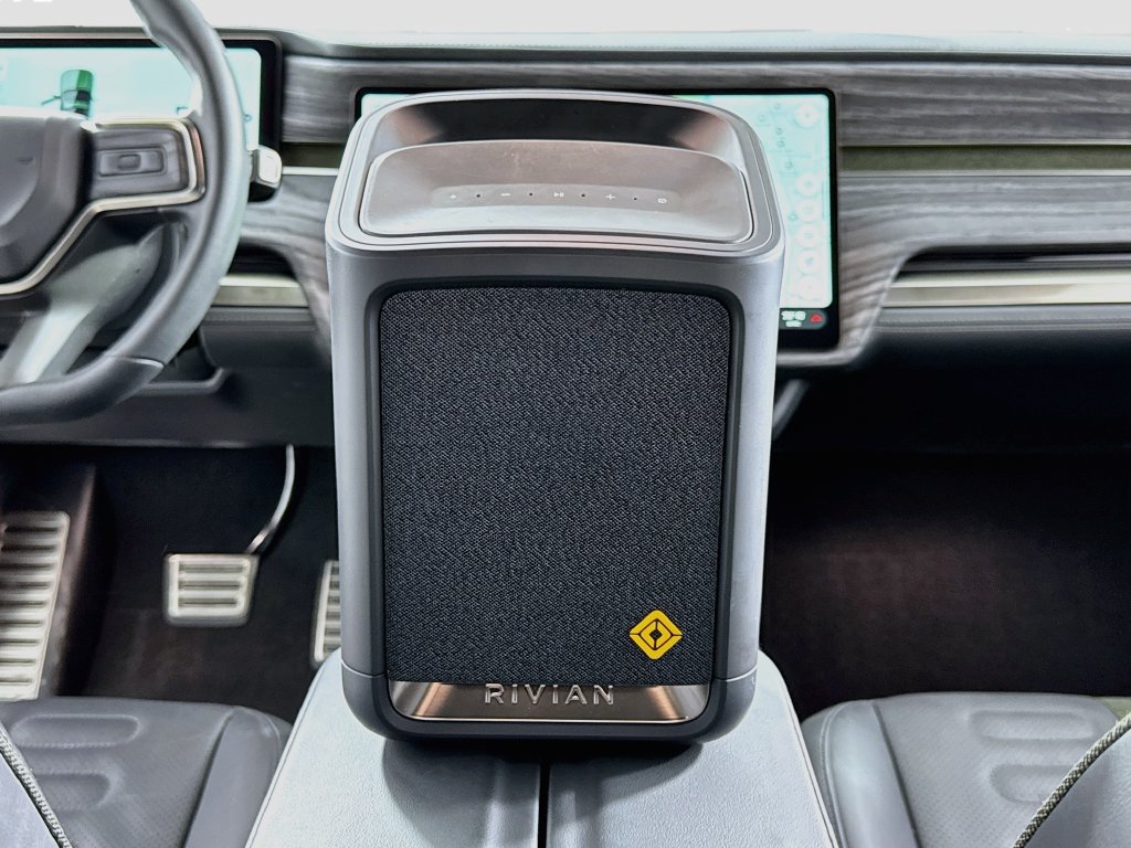 Used 2022 Rivian R1T Adventure AWD/4WD image 24