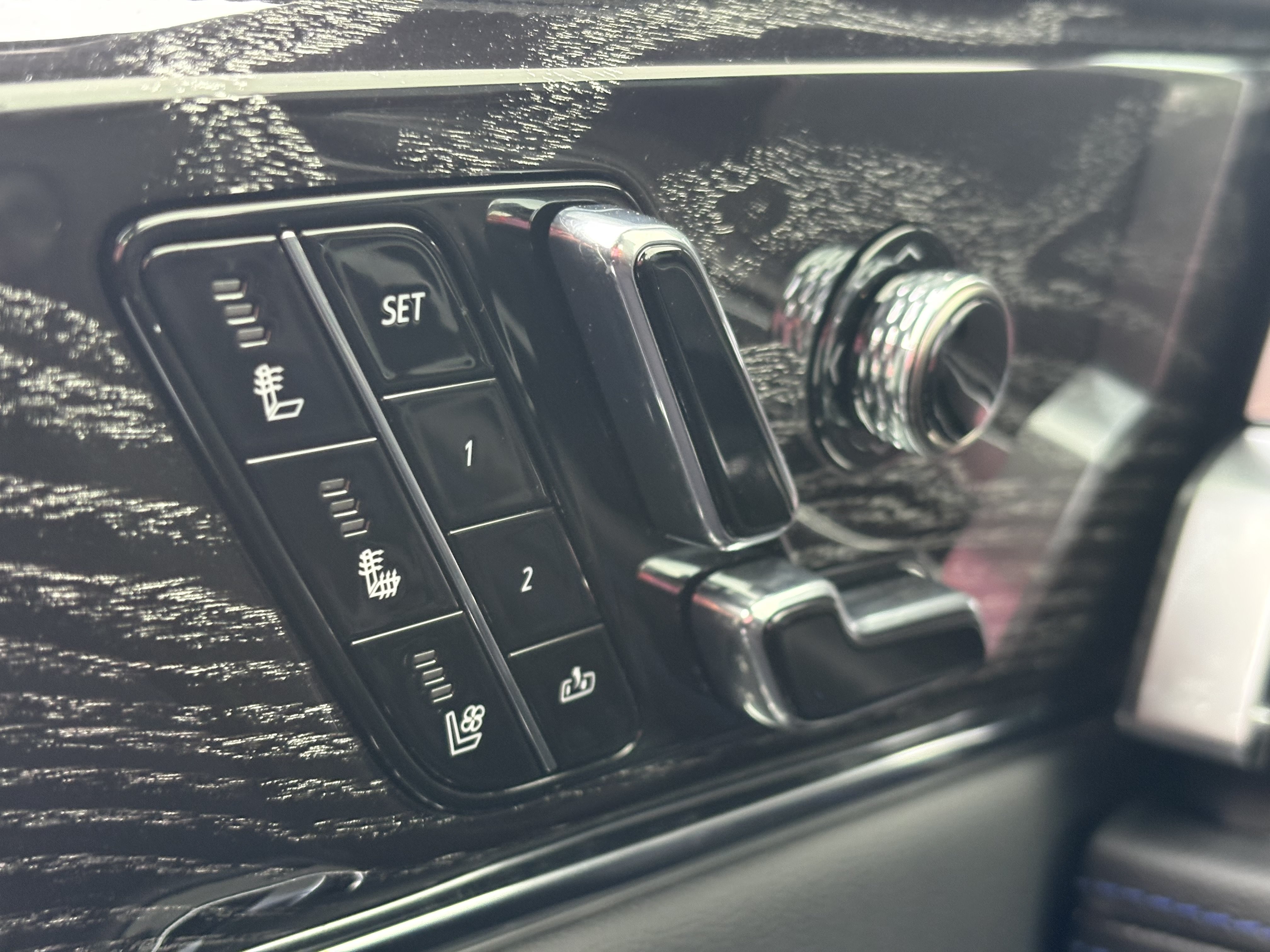 New 2026 Cadillac Escalade IQL Luxury AWD/4WD image 35