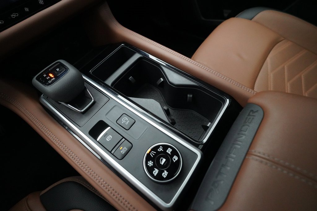 Certified 2024 Nissan Pathfinder Platinum w/ Cargo Package image 17