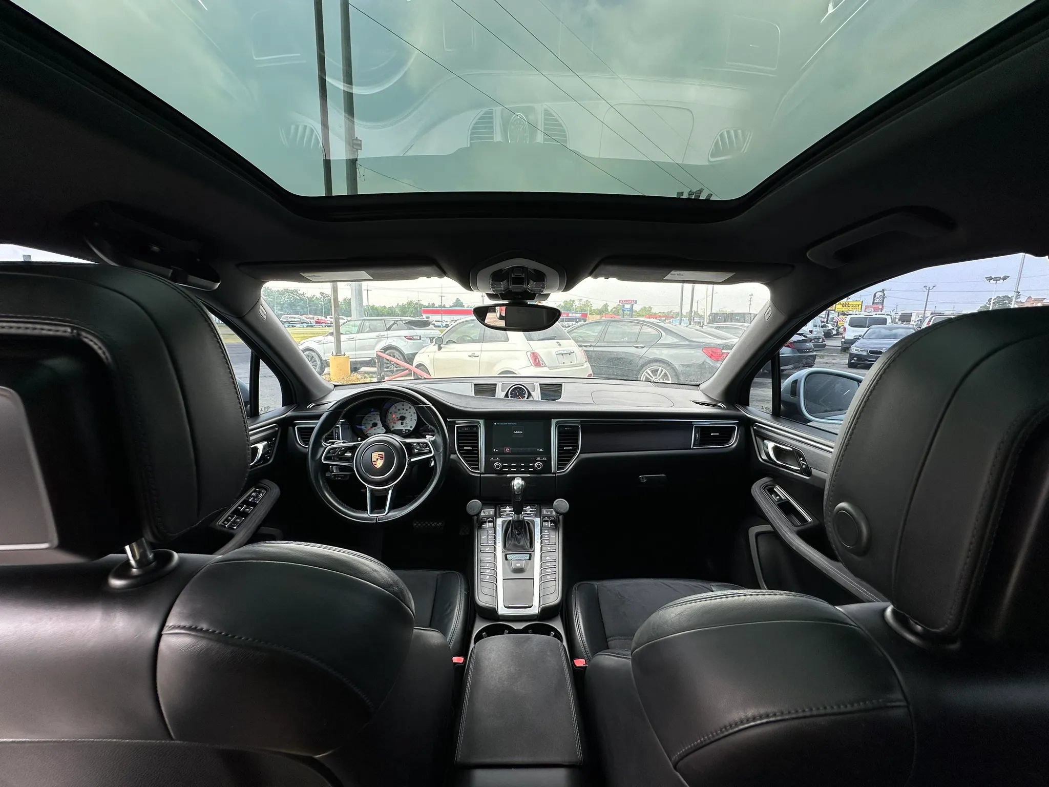Used 2017 Porsche Macan GTS AWD/4WD image 11