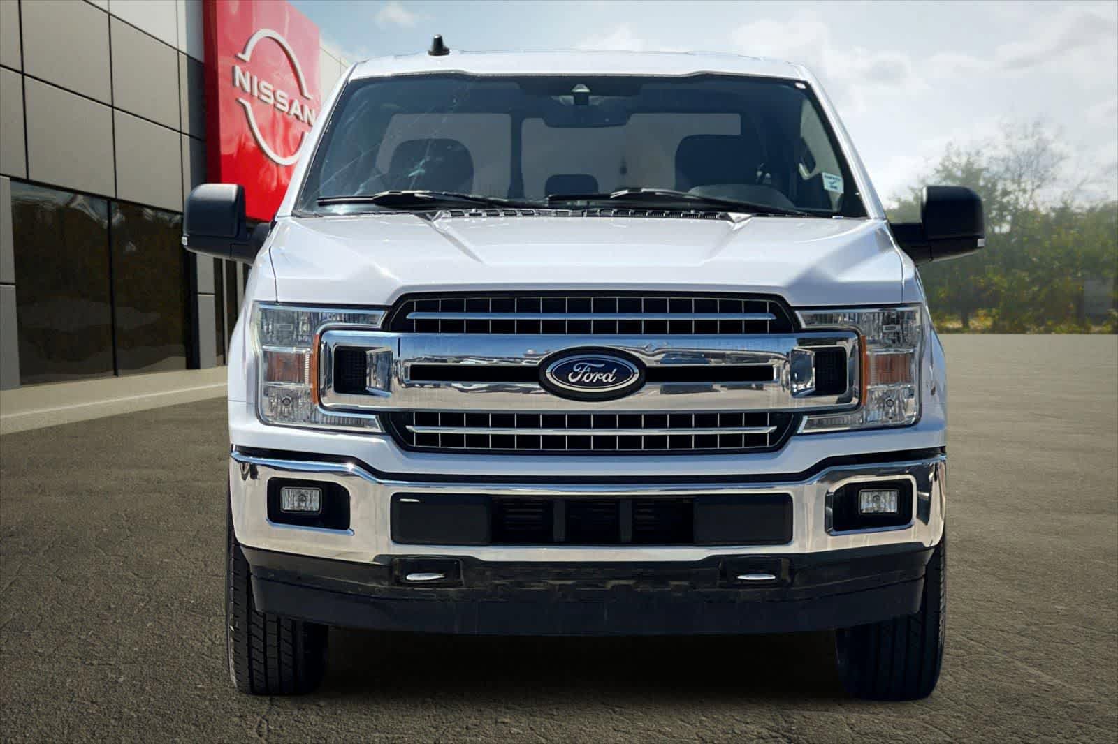Used 2019 Ford F150 XLT w/ Equipment Group 302A Luxury AWD/4WD image 11
