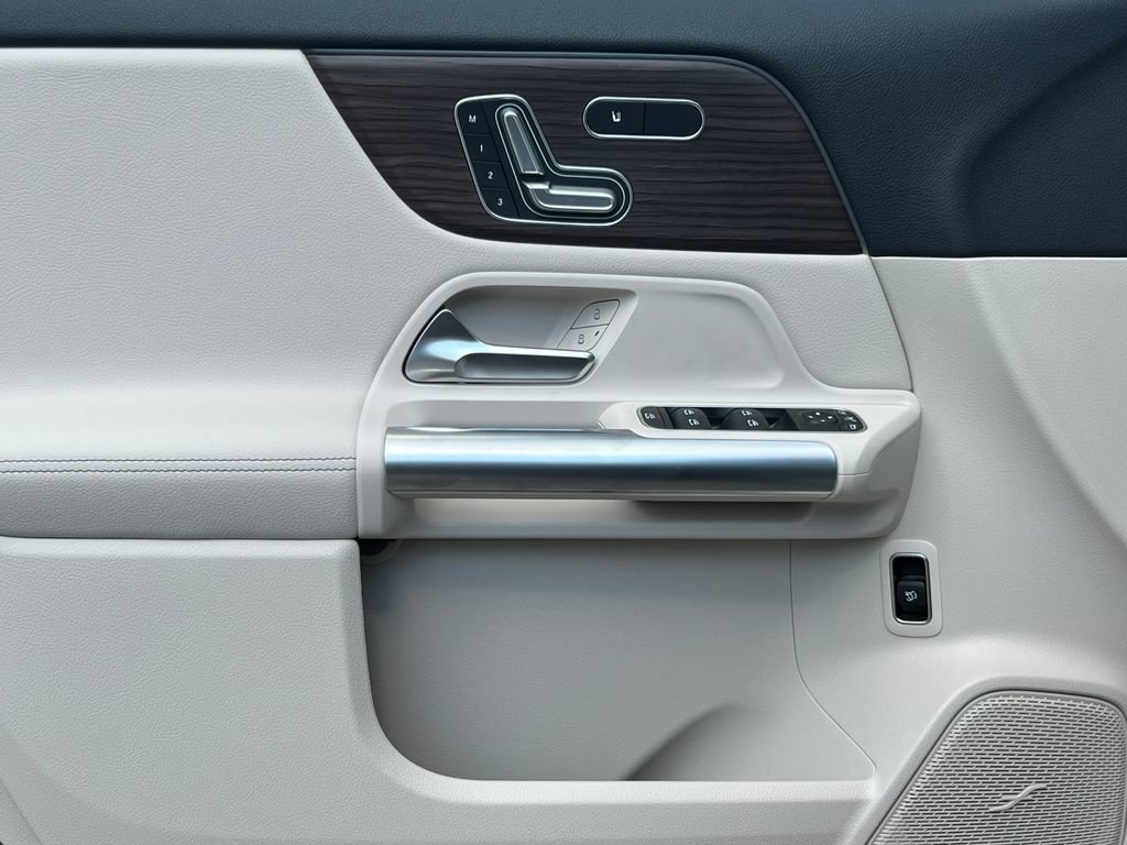 New 2026 Mercedes-Benz GLA 250 4MATIC image 14