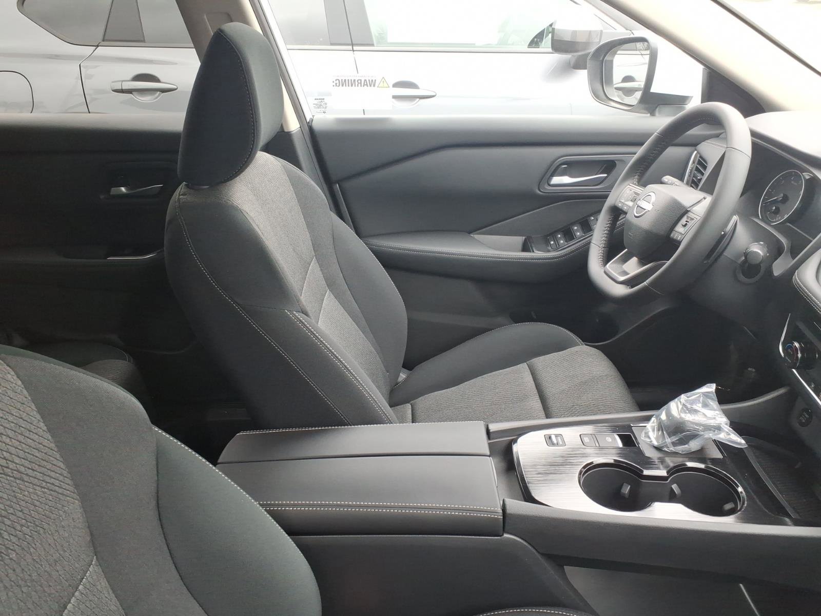 New 2026 Nissan Rogue SV FWD image 6