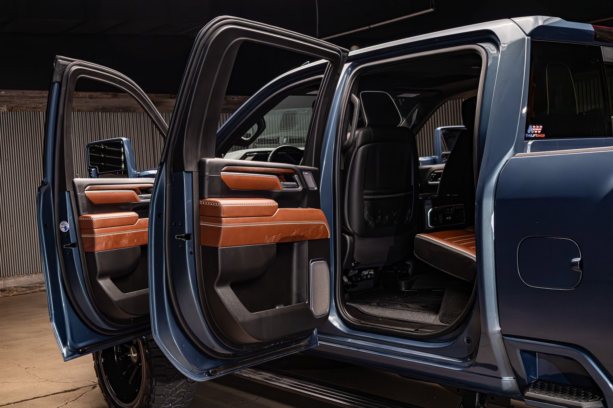 Used 2025 GMC Sierra 2500 Denali Ultimate image 28