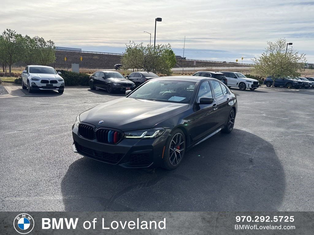 Used 2022 BMW M550i xDrive AWD/4WD image 1