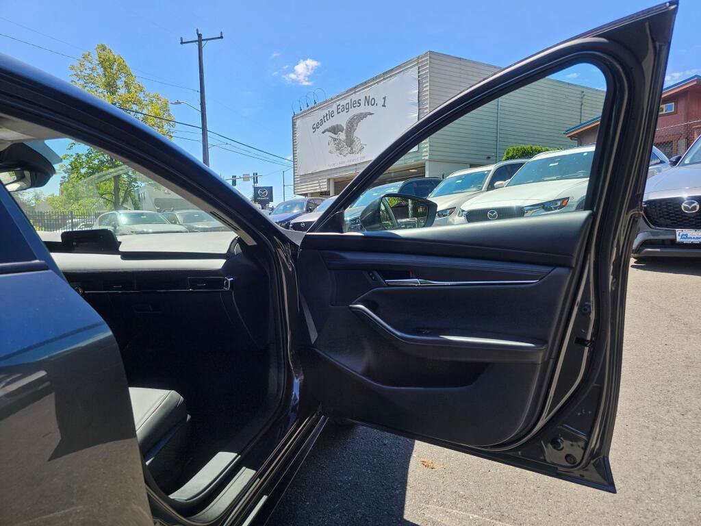 Used 2025 MAZDA MAZDA3 s FWD image 11
