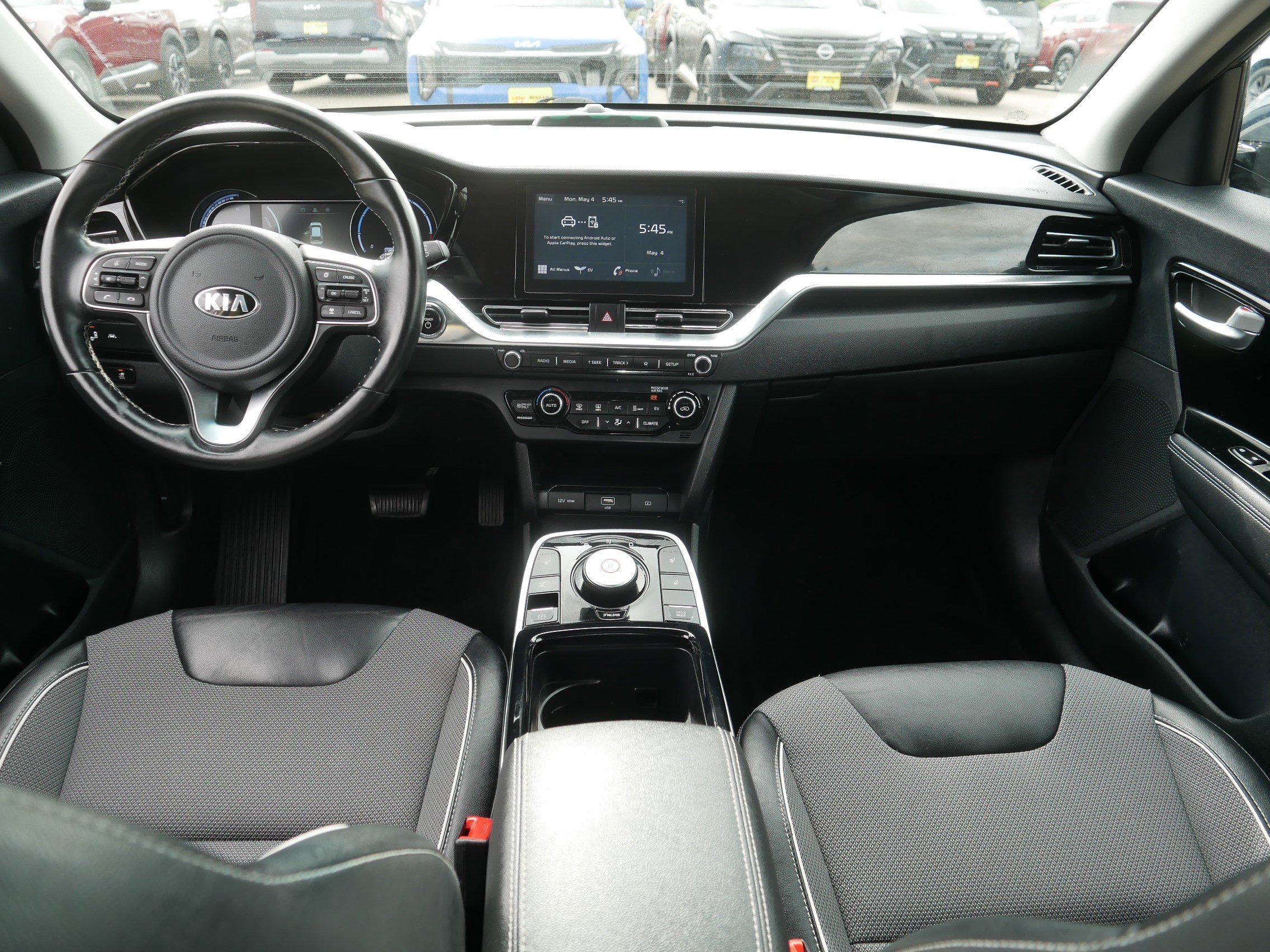 Certified 2021 Kia Niro EX w/ Cold Weather Package FWD image 10