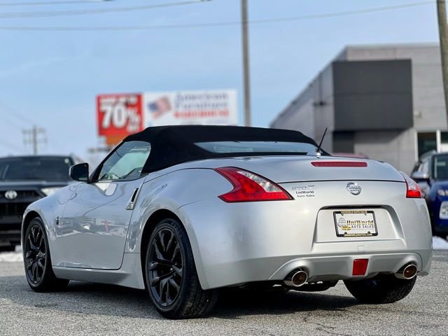 Used 2017 Nissan 370Z Roadster image 7