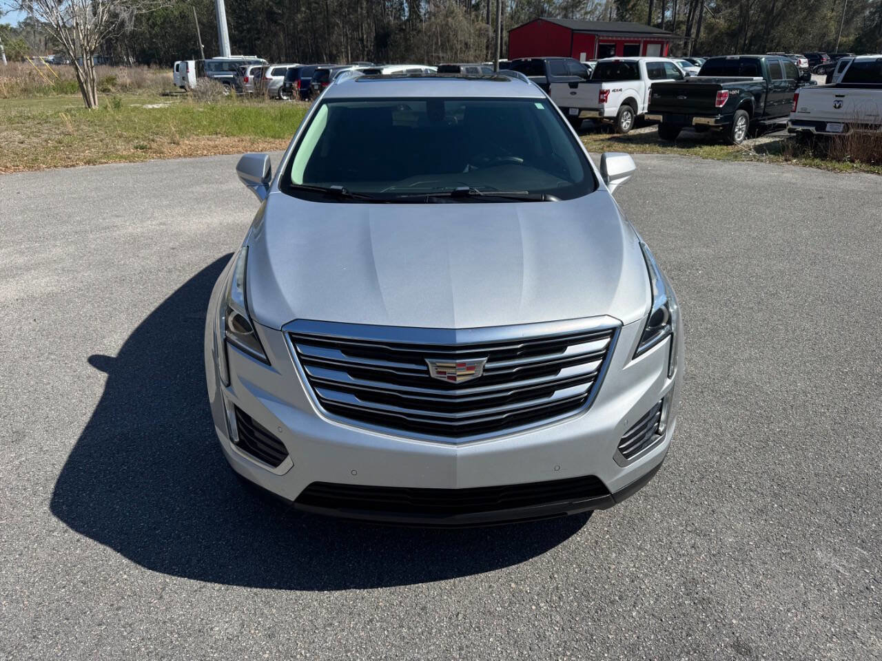 Used 2017 Cadillac XT5 Luxury image 2