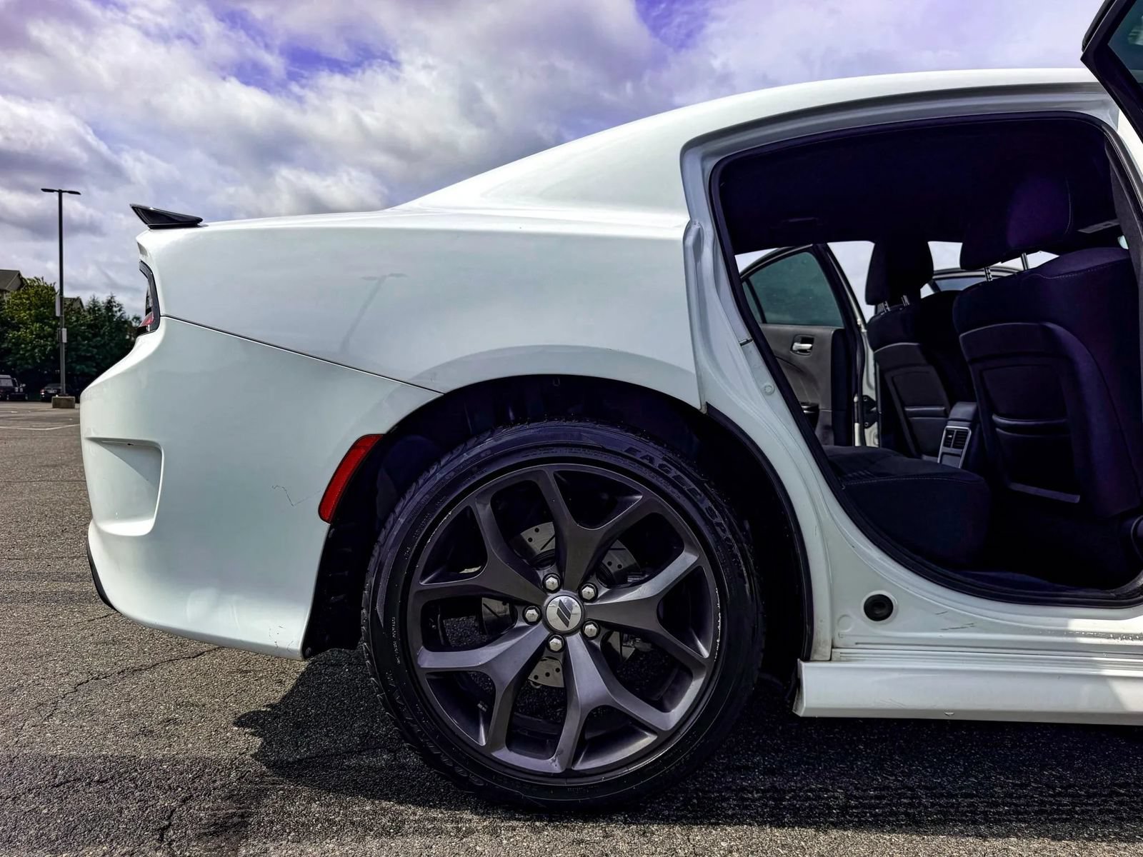Used 2019 Dodge Charger R/T RWD image 39