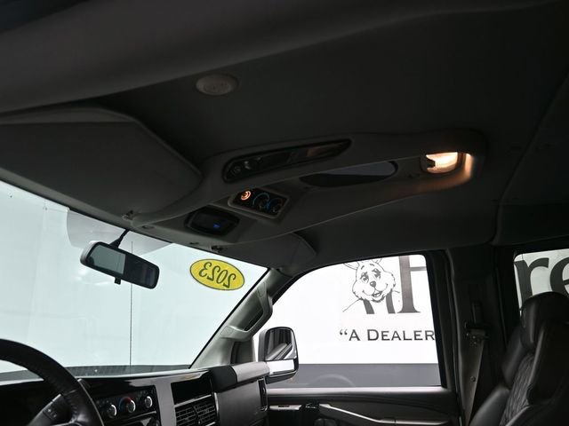Used 2023 Chevrolet Express 2500 Extended image 18