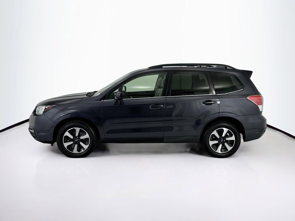 Used 2017 Subaru Forester 2.5i Limited AWD/4WD image 8