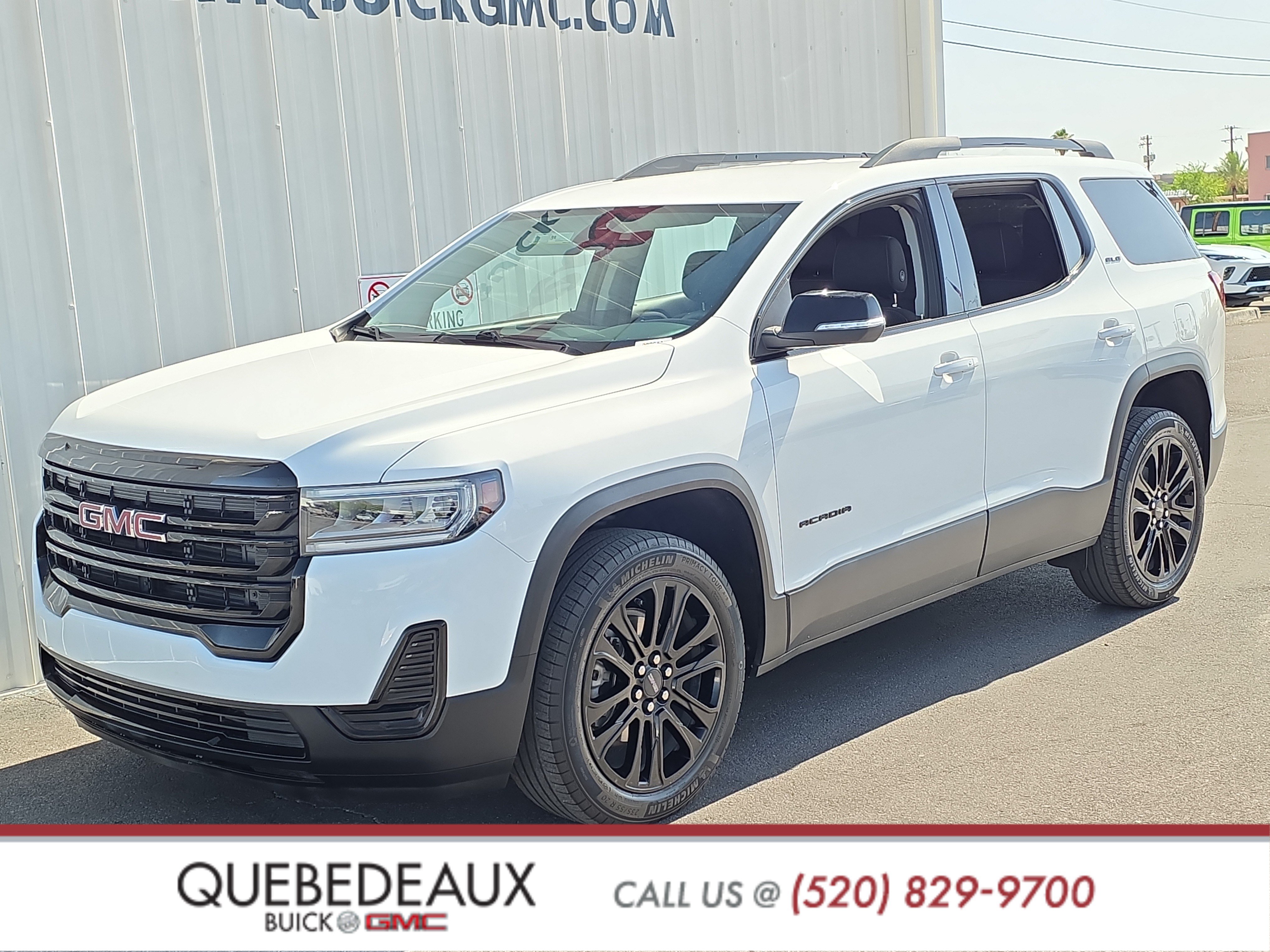 Used 2023 GMC Acadia SLE w/ Elevation Edition FWD image 3