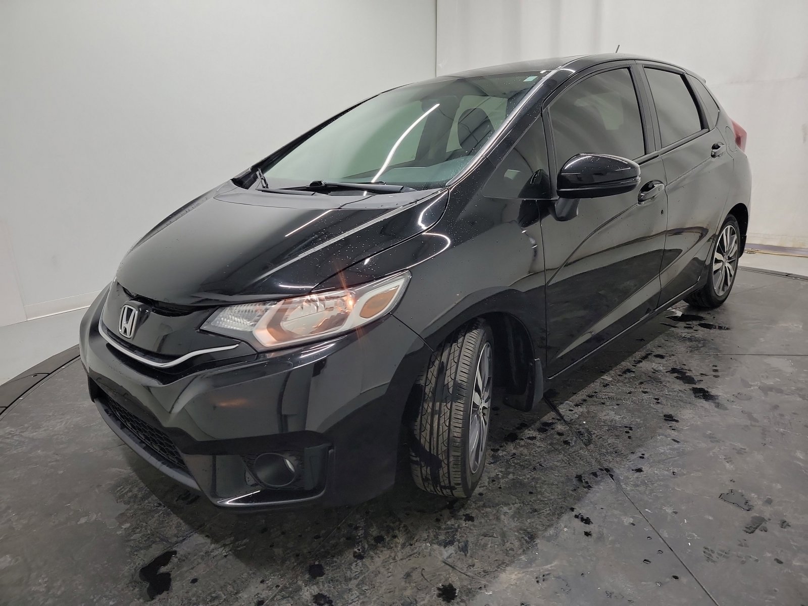 Used 2017 Honda Fit EX image 3