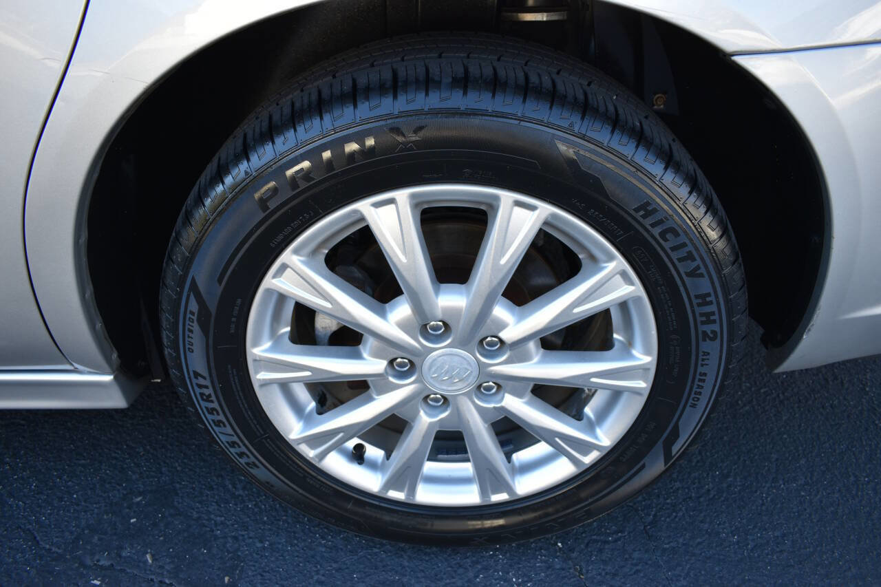 Used 2011 Buick Lucerne CX FWD image 40