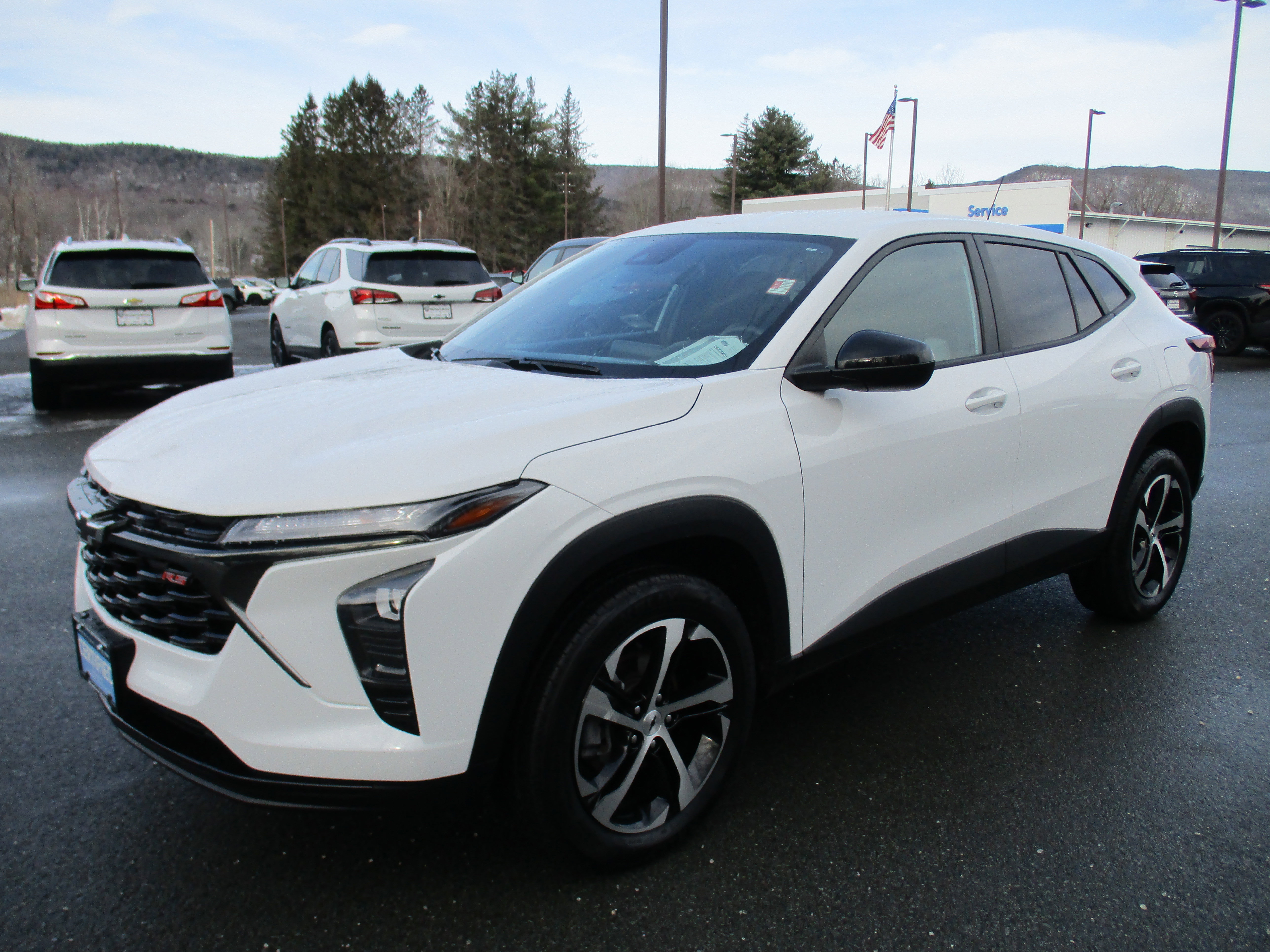 Certified 2024 Chevrolet Trax RS image 1