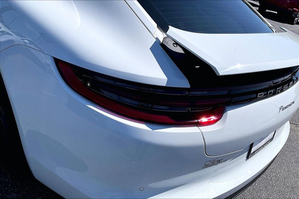 Used 2018 Porsche Panamera 4 image 23