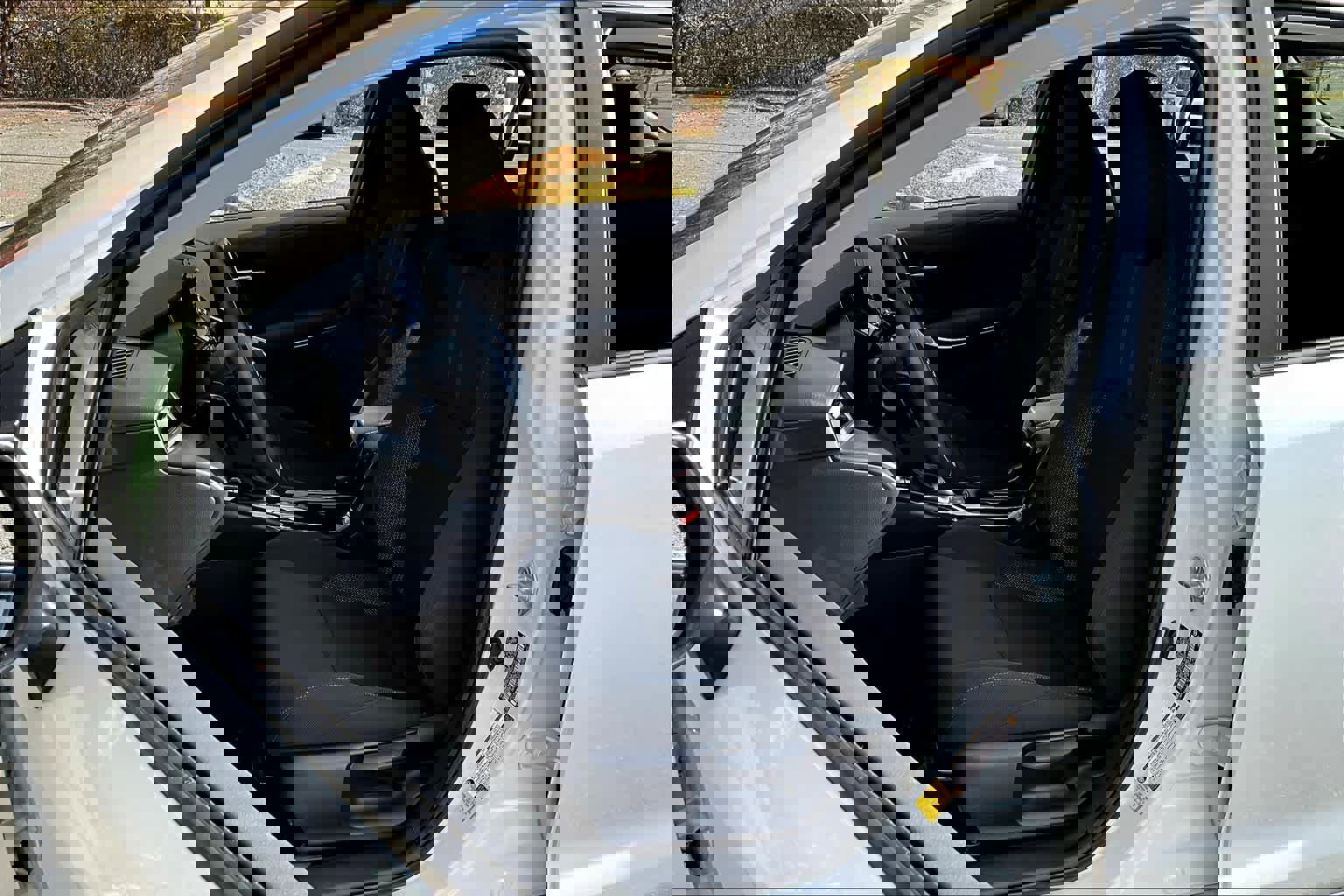 Certified 2022 Toyota Corolla SE w/ SE Premium Package image 8