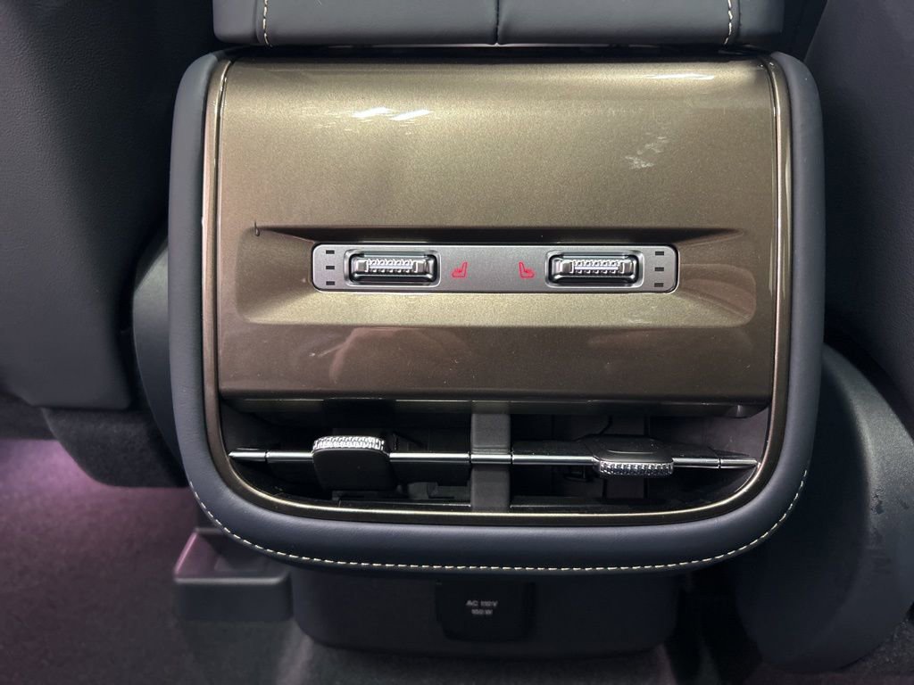 New 2026 Lincoln Nautilus Black Label w/ Jet Appearance Package image 30