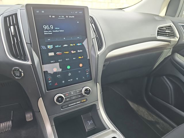 Used 2024 Ford Edge SEL image 21