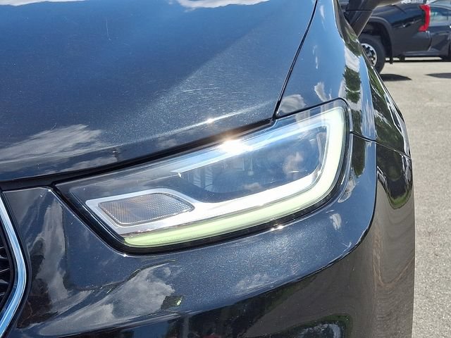 Used 2023 Chrysler Pacifica Limited FWD image 9