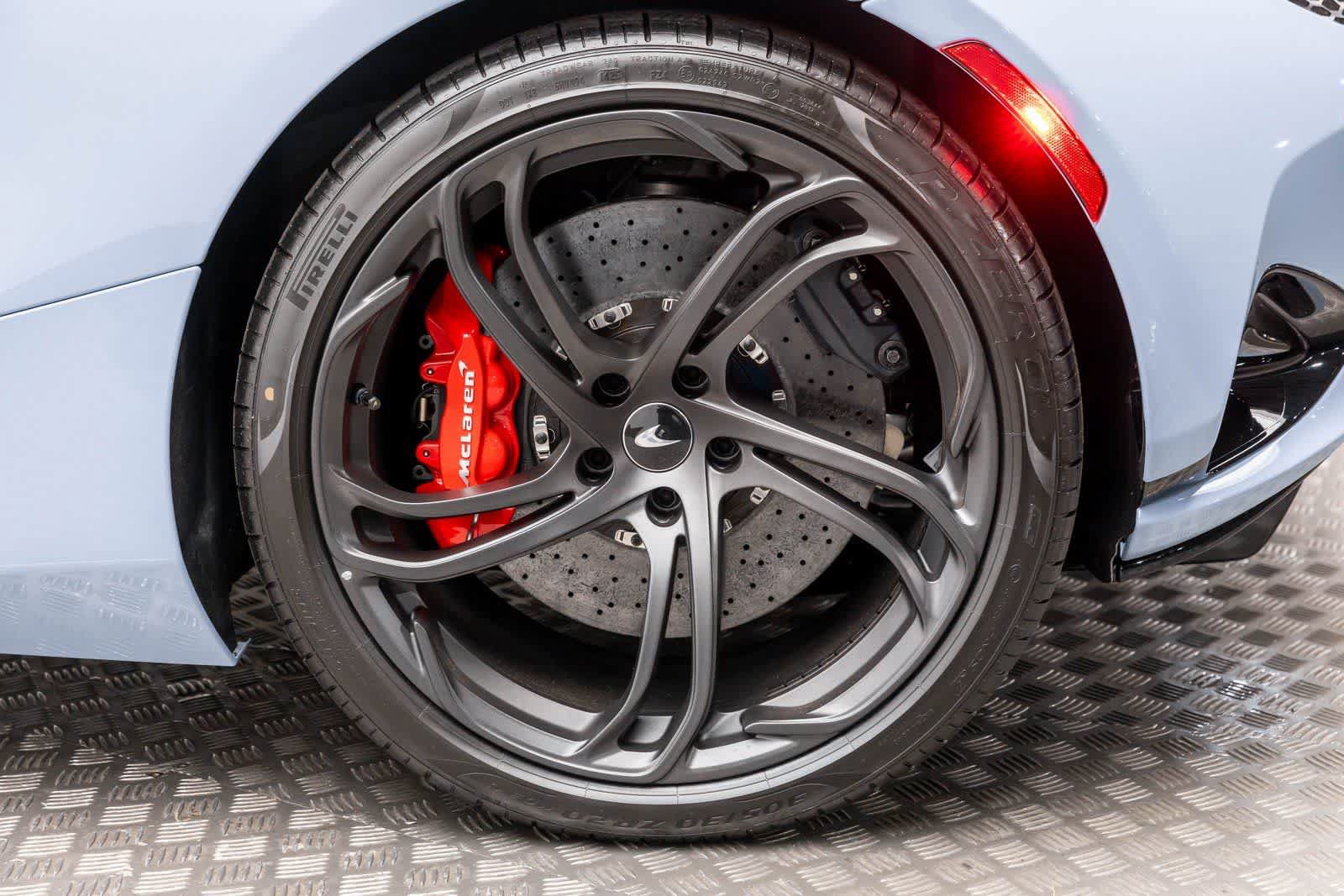 New 2026 McLaren 750S RWD image 41