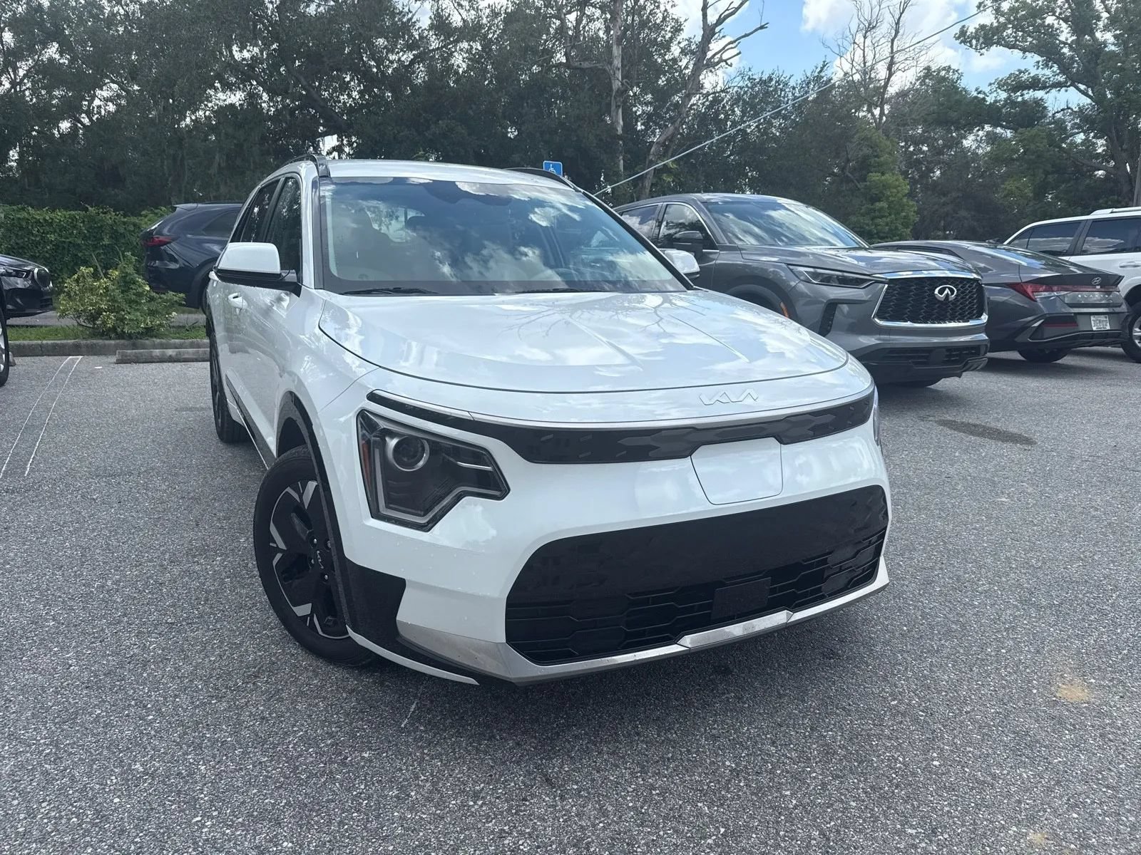 Used 2023 Kia Niro Wind FWD image 5