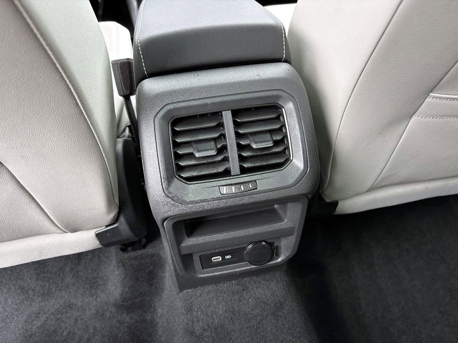 Used 2021 Volkswagen Tiguan SEL image 33