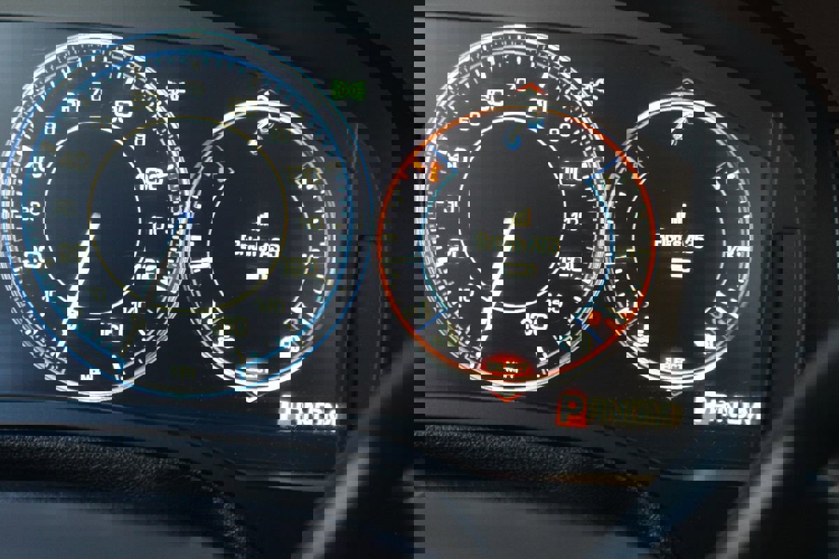 Used 2015 Cadillac Escalade ESV Premium image 33