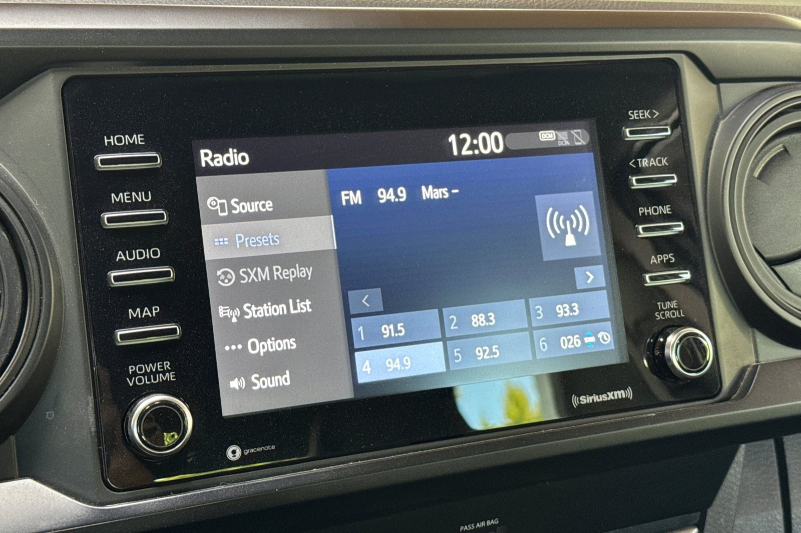 Used 2020 Toyota Tacoma SR AWD/4WD image 20