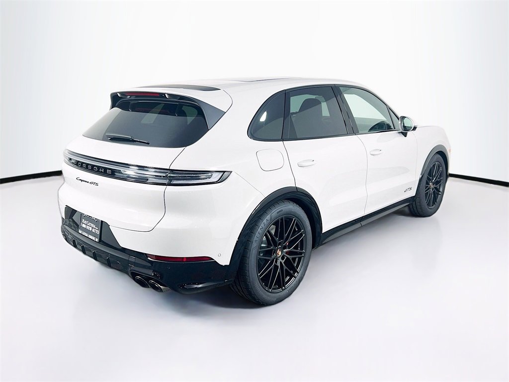 New 2026 Porsche Cayenne GTS image 9