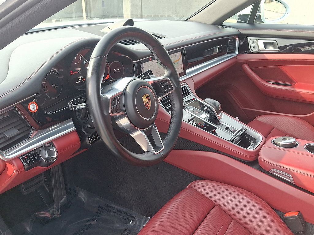 Used 2019 Porsche Panamera 4 image 4
