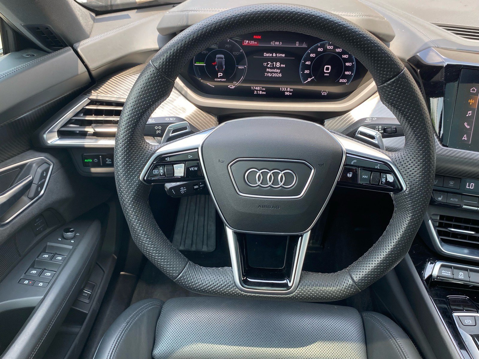 Used 2023 Audi e-tron GT Premium Plus w/ Performance Package AWD/4WD image 5