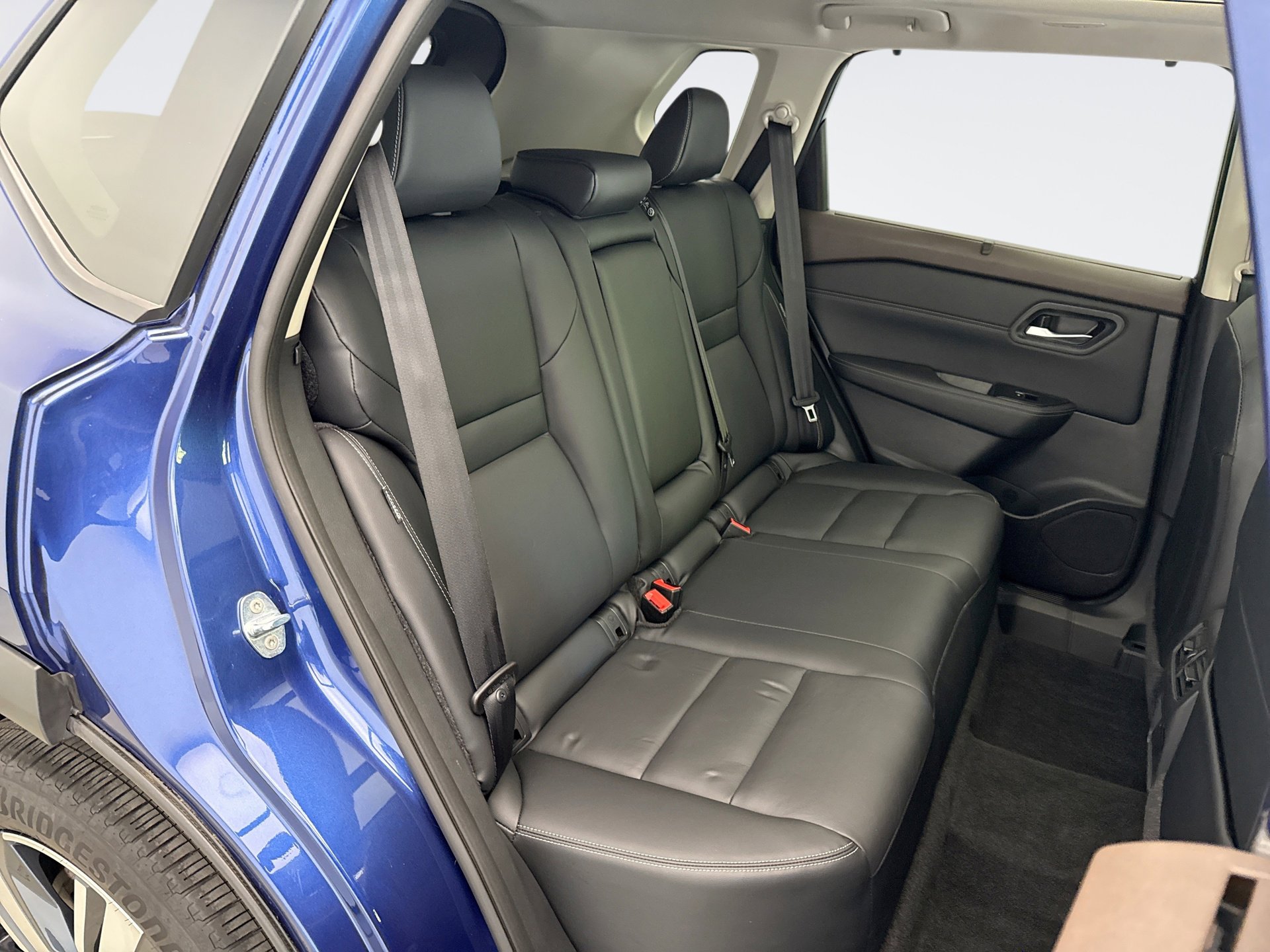 Used 2023 Nissan Rogue SL w/ SL Premium Package AWD/4WD image 19