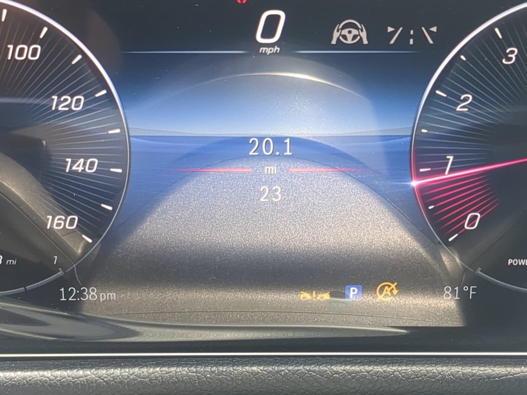 Used 2024 Mercedes-Benz GLB 250 4MATIC image 24