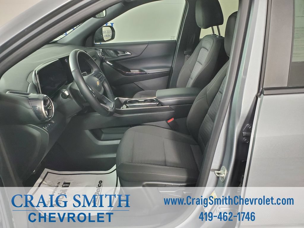 Used 2025 Chevrolet Equinox LT FWD image 10